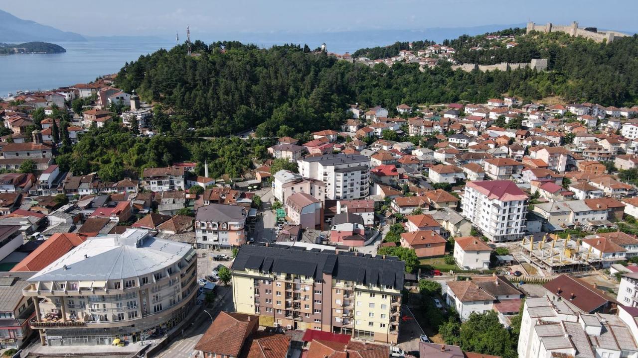 Elsie Apartment Ohrid Buitenkant foto