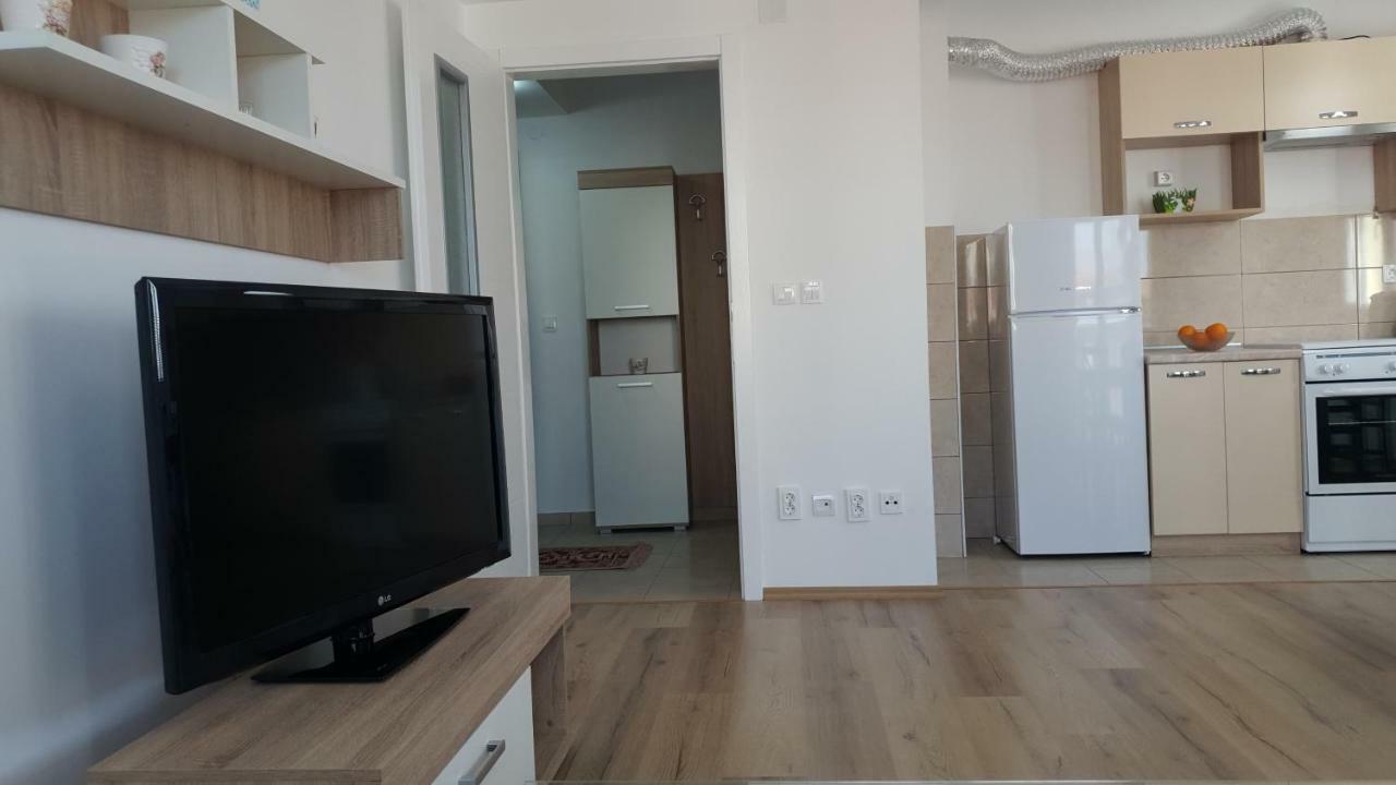 Elsie Apartment Ohrid Buitenkant foto