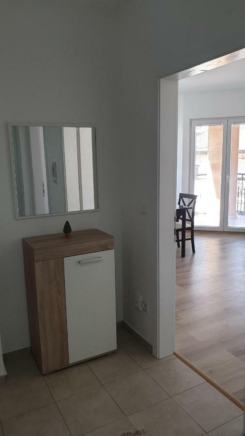 Elsie Apartment Ohrid Buitenkant foto